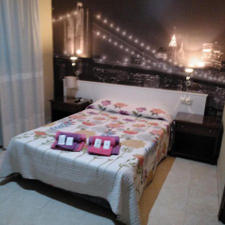 Hotel Nuevo Ara Касерес Екстер'єр фото