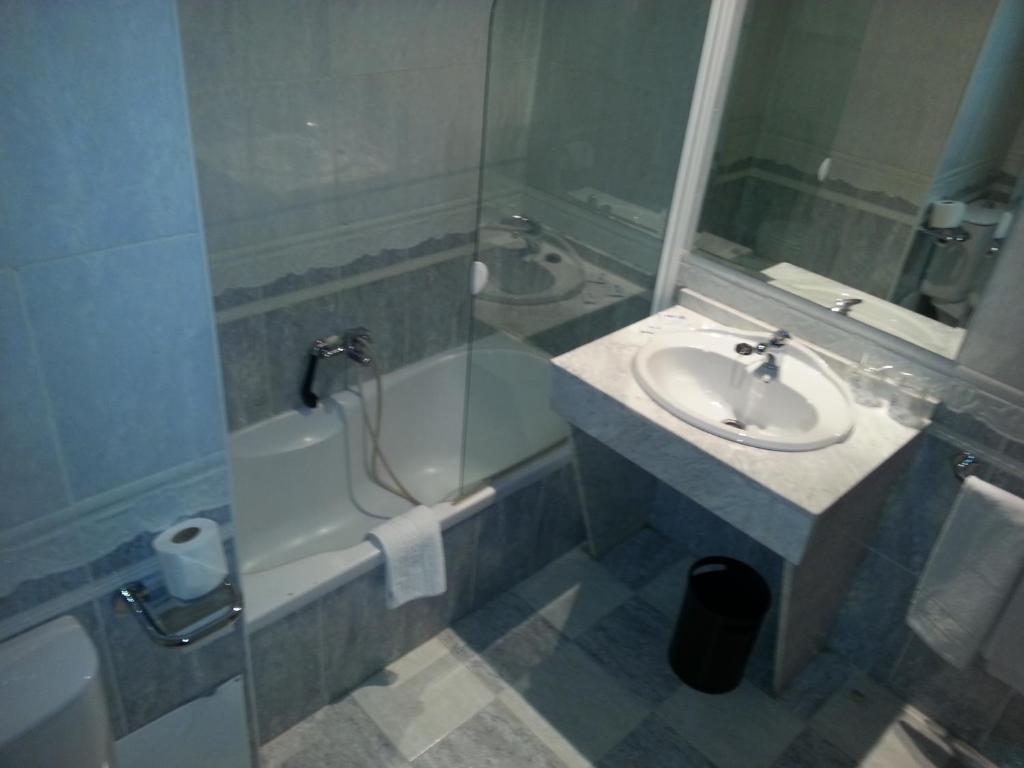 Hotel Nuevo Ara Касерес Екстер'єр фото
