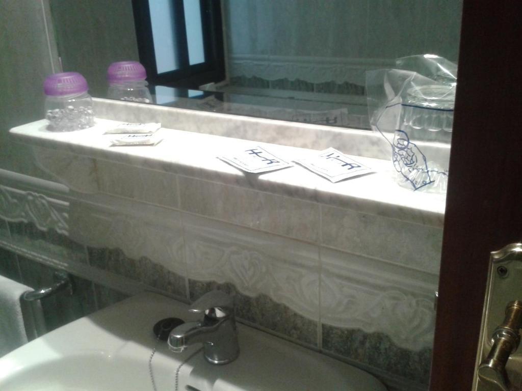 Hotel Nuevo Ara Касерес Екстер'єр фото