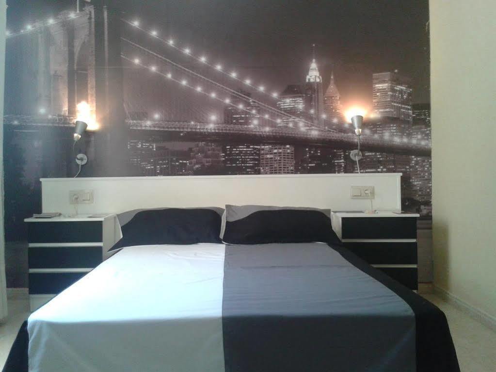 Hotel Nuevo Ara Касерес Екстер'єр фото