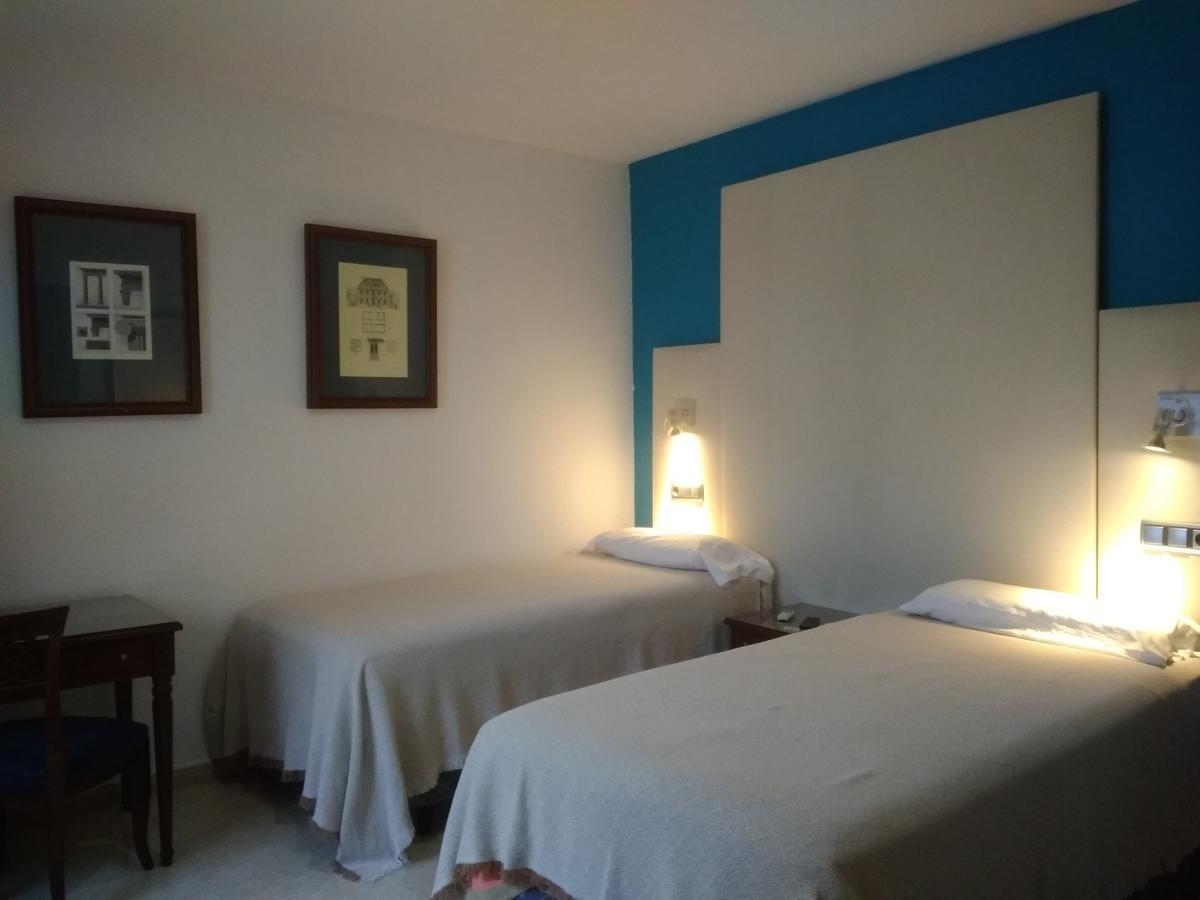 Hotel Nuevo Ara Касерес Екстер'єр фото