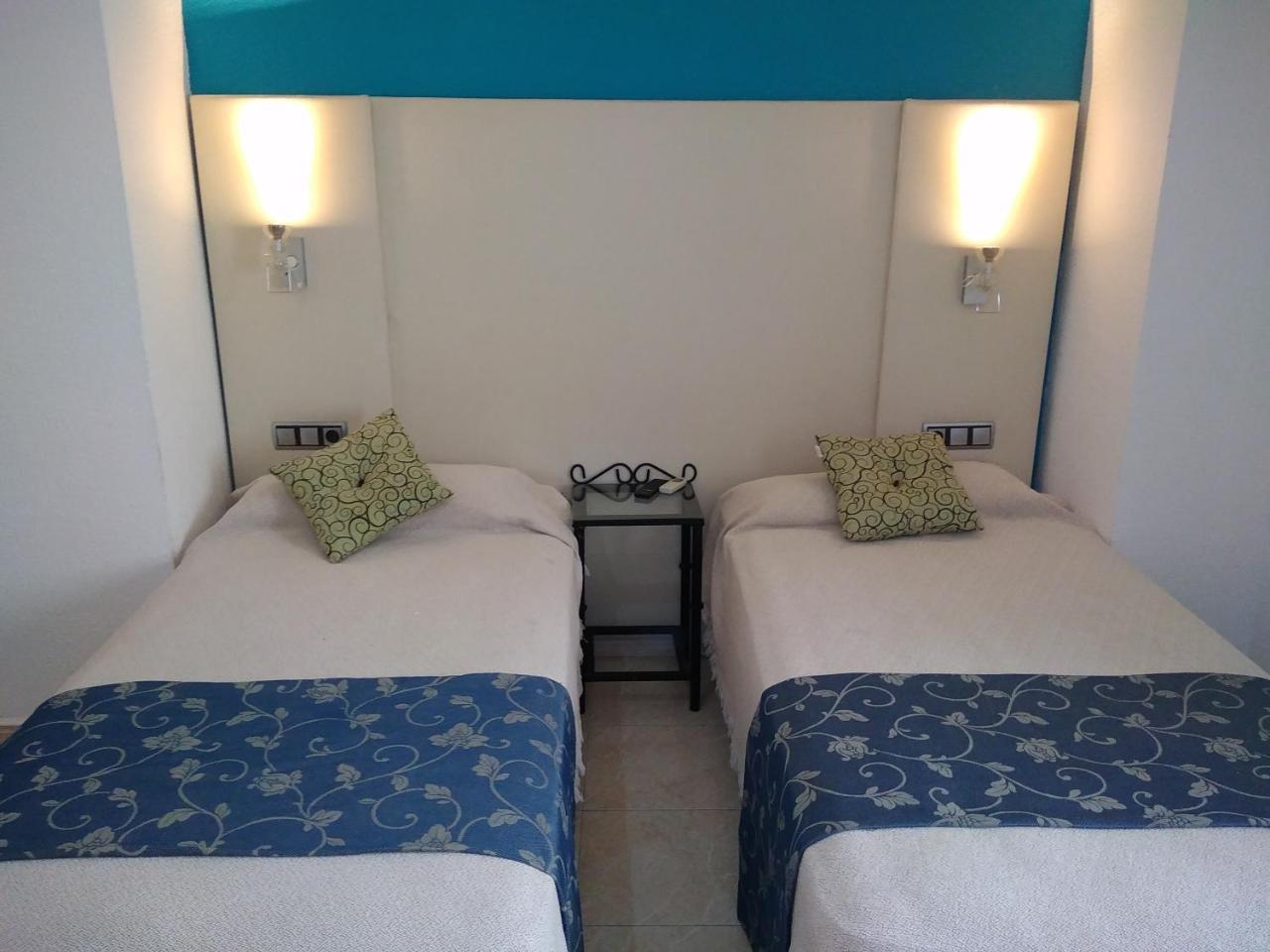 Hotel Nuevo Ara Касерес Екстер'єр фото