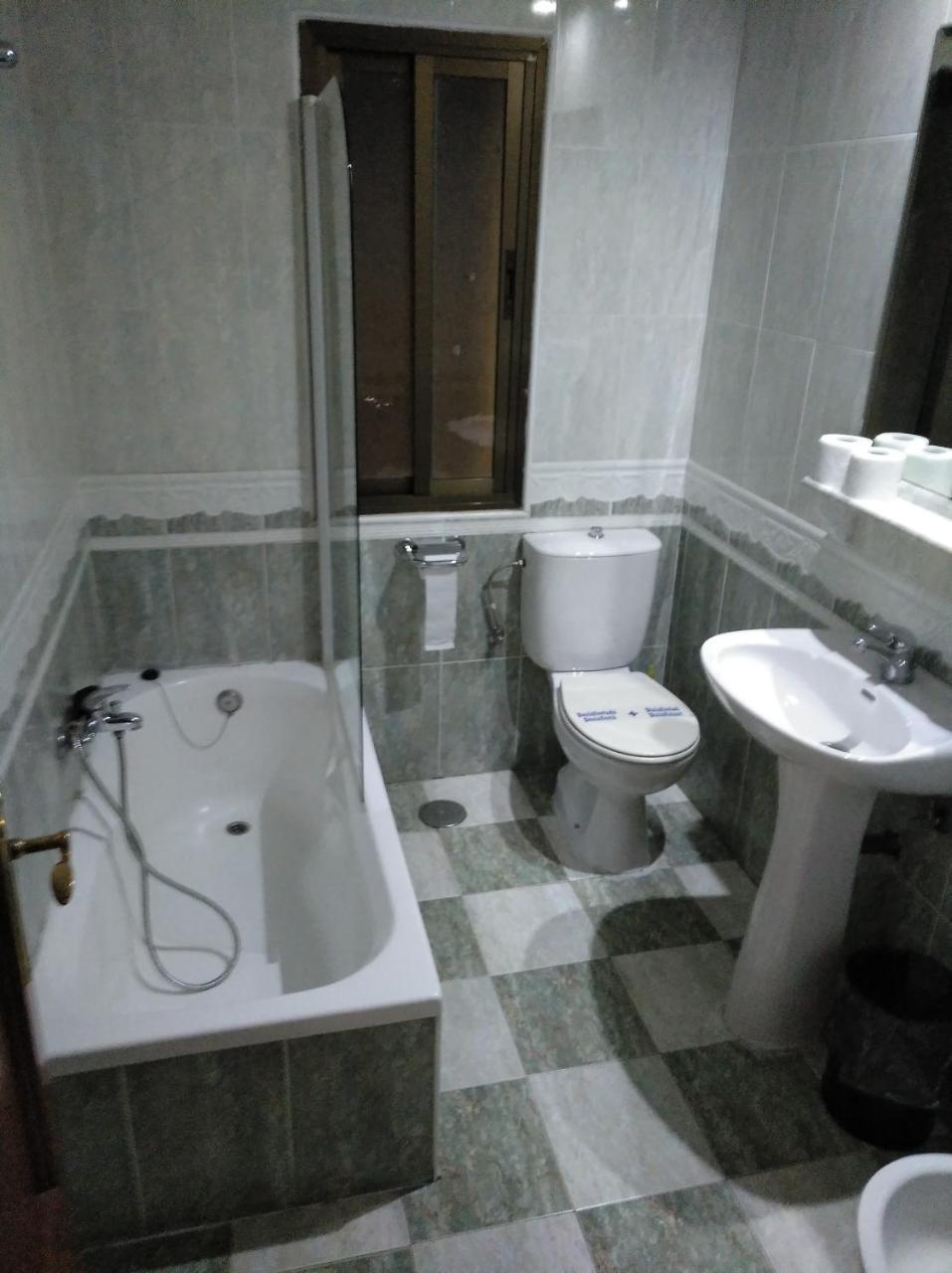 Hotel Nuevo Ara Касерес Екстер'єр фото