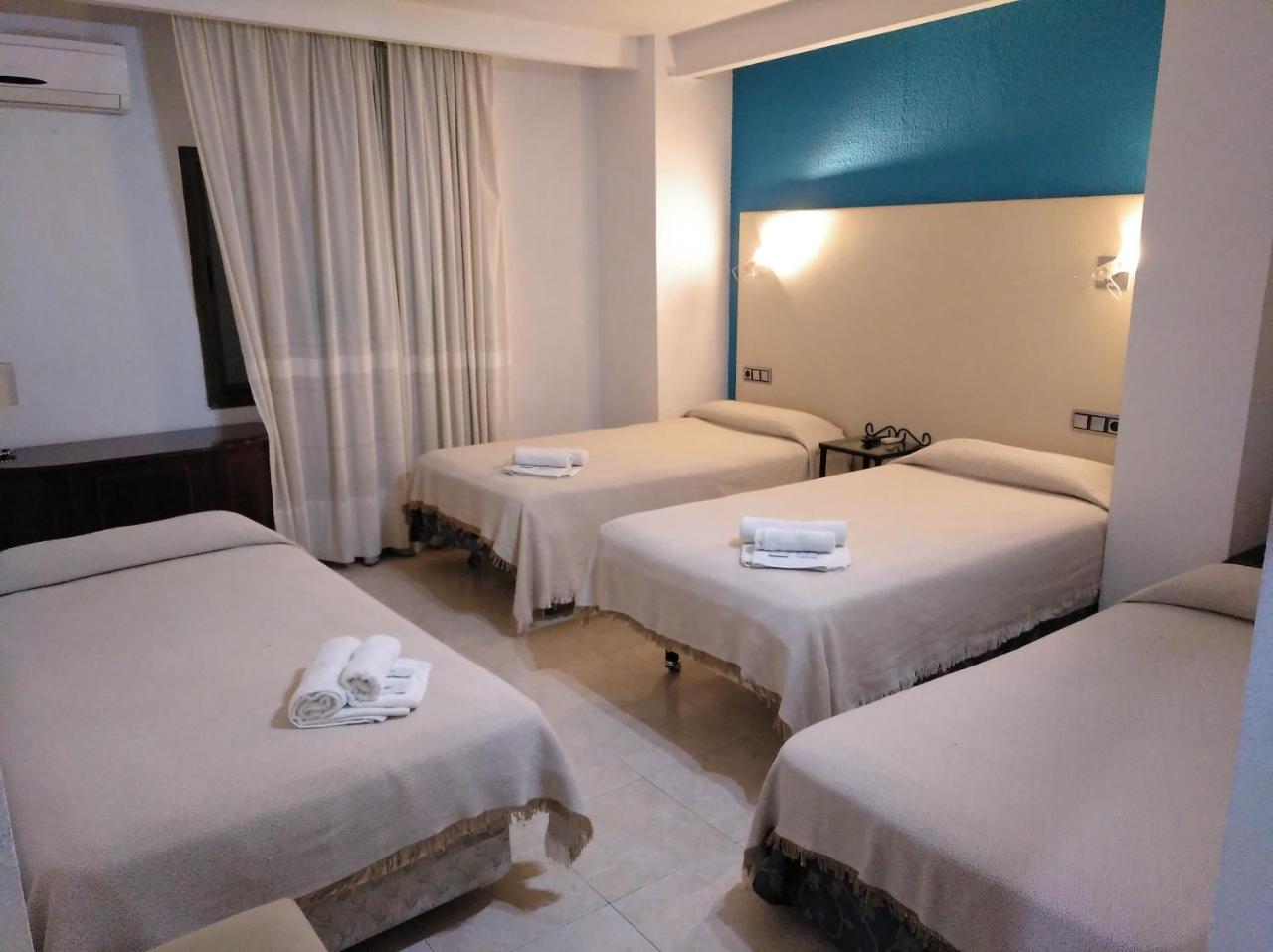 Hotel Nuevo Ara Касерес Екстер'єр фото
