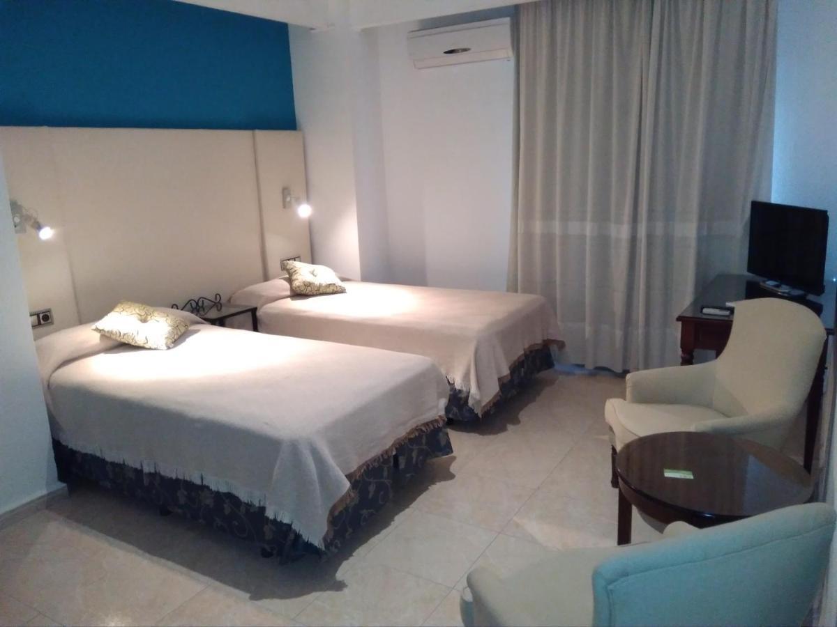 Hotel Nuevo Ara Касерес Номер фото